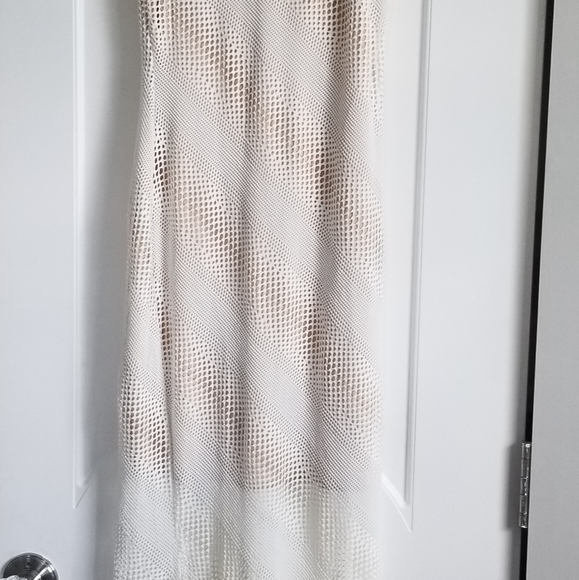 Dress - Picture 2 of 8